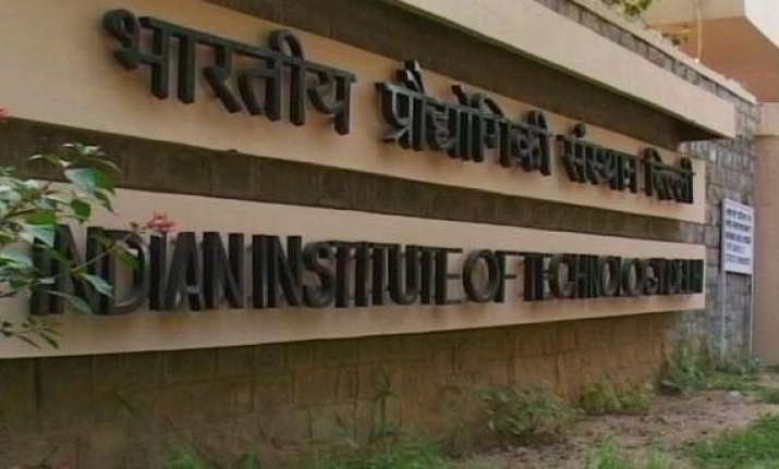 iit delhi faculty asks director to withdraw resignation