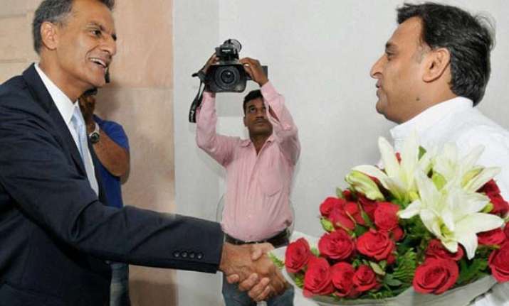 richard verma meets up cm akhilesh yadav discusses