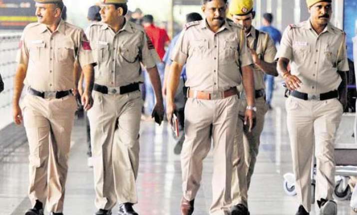 man arrested in north delhi bayonet of ak 47 recovered