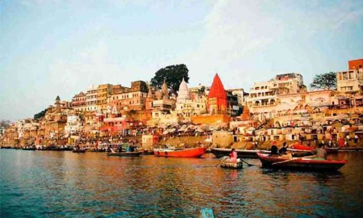 government shuts 150 industrial units along ganga to curb