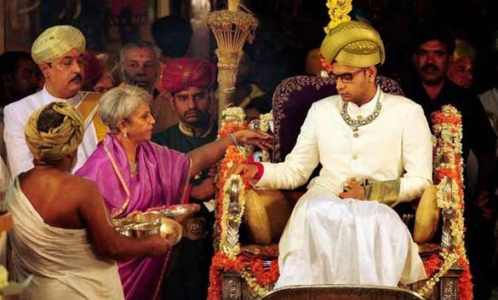 23 year old us educated yaduveer crowned maharaja of mysuru