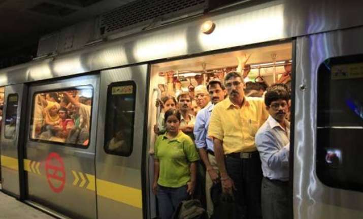 at 27.5 lakh metro ridership above average during odd even