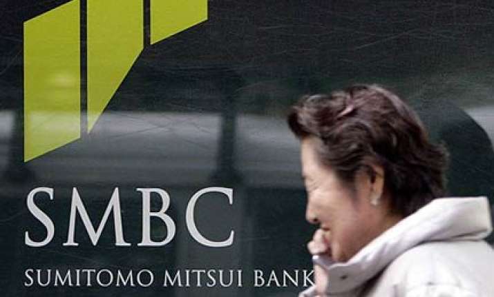 sumitomo mitsui pays 293 million for stake in kotak bank