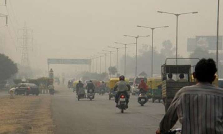 delhi woke up with partly cloudy sky
