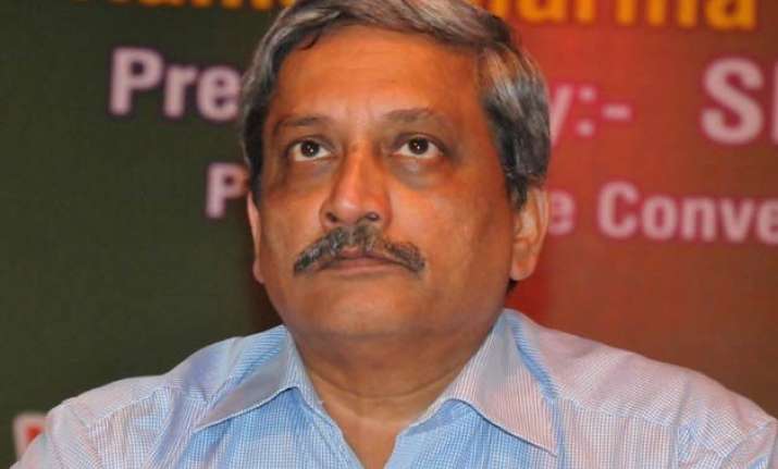 manohar parrikar to visit loc review security situation