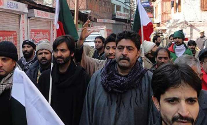 hurriyat s bilal lone shabir shah and 2 others detained