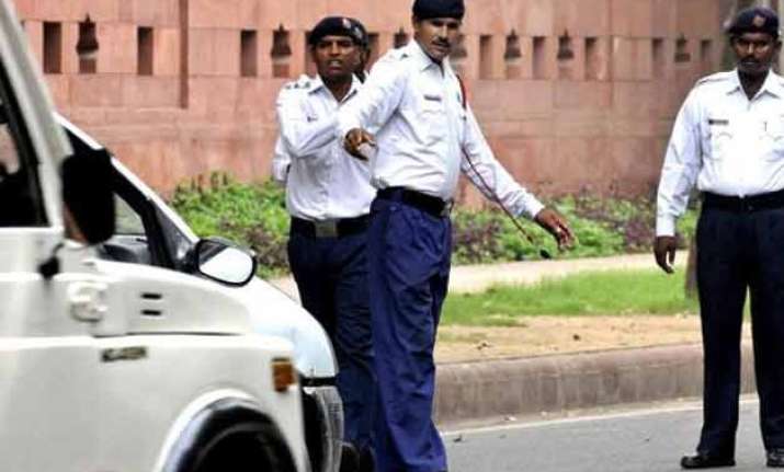 around 100 vehicles impounded in delhi after ngt ban on old