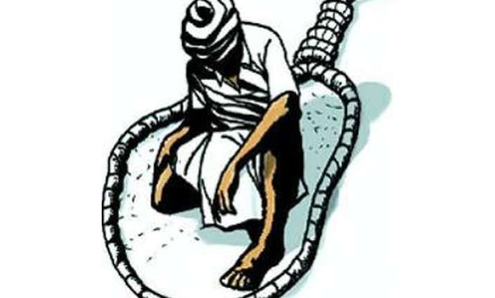 nhrc issues notice to karnataka govt over farmers suicides