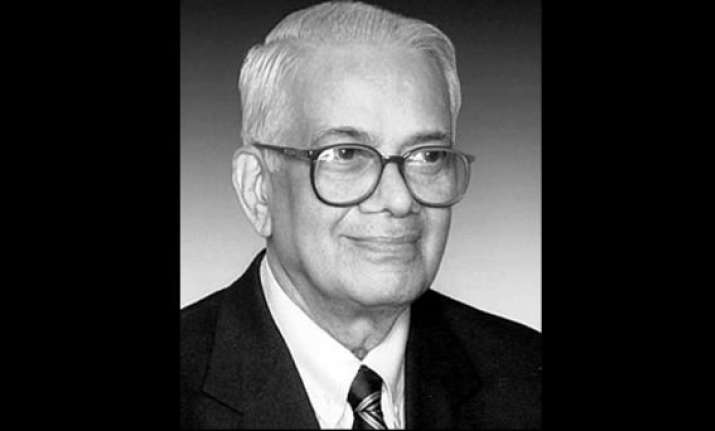 journalist m.v. kamath who scripted modi s biography passes