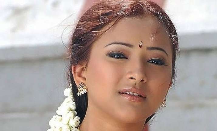 actress held in prostitution racket allowed to live with