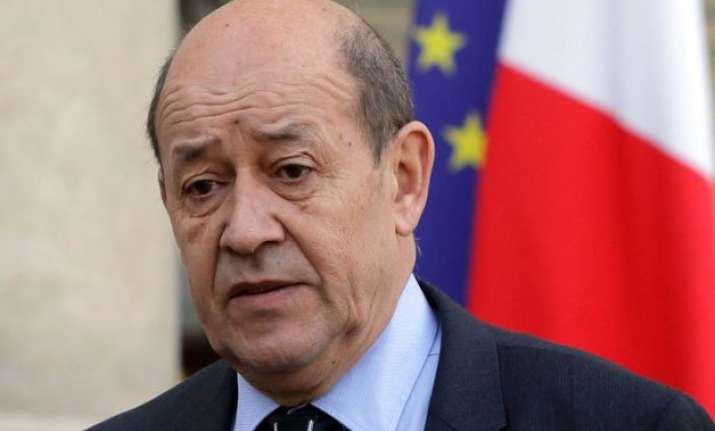 french defence minister meets parrikar to push rafale deal