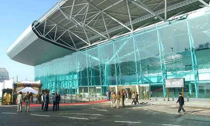 nri lady detained at amritsar airport with 25 bullets