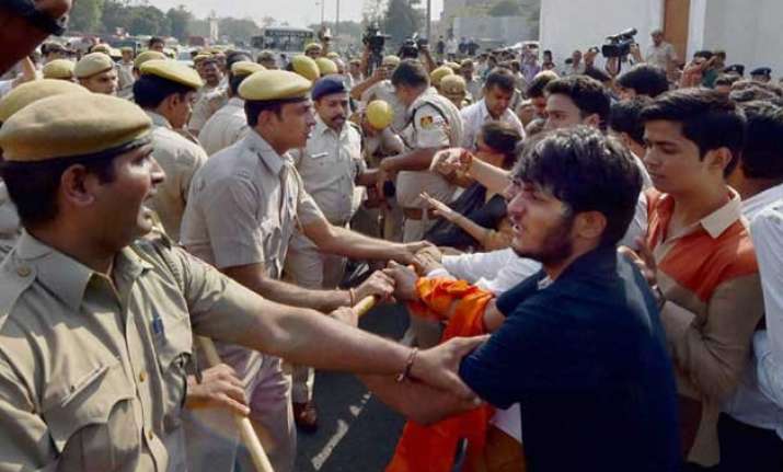 occupy ugc protest students trying to enter office detained