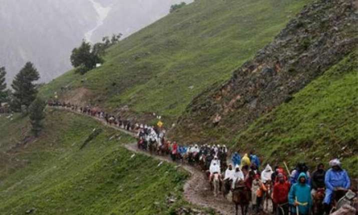 fresh batch of 47 pilgrims leaves for amarnath
