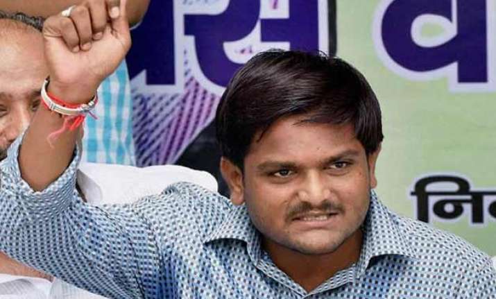 kill cops but don t commit suicide hardik tells patel youth