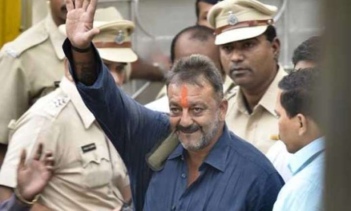 bombay hc adjourns hearing on pil challenging sanjay dutt s