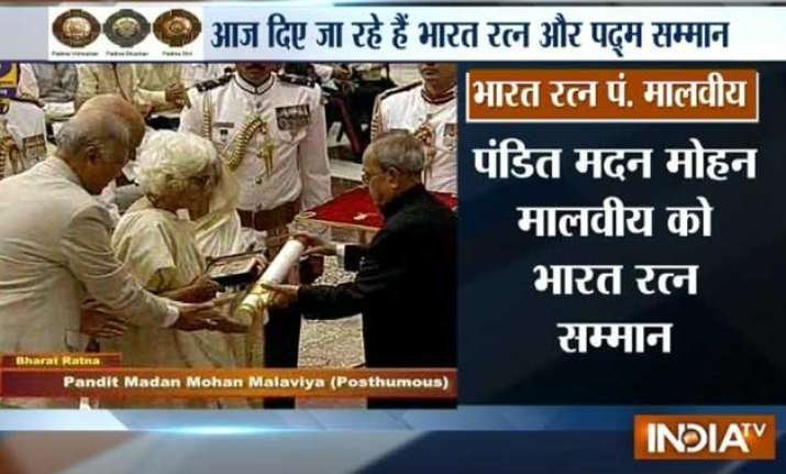 prez confers bharat ratna on malviya rajat sharma receives