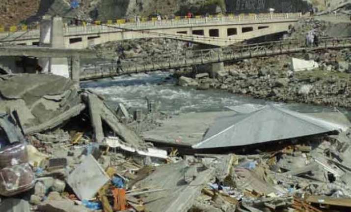 moderate intensity tremor jolts kashmir