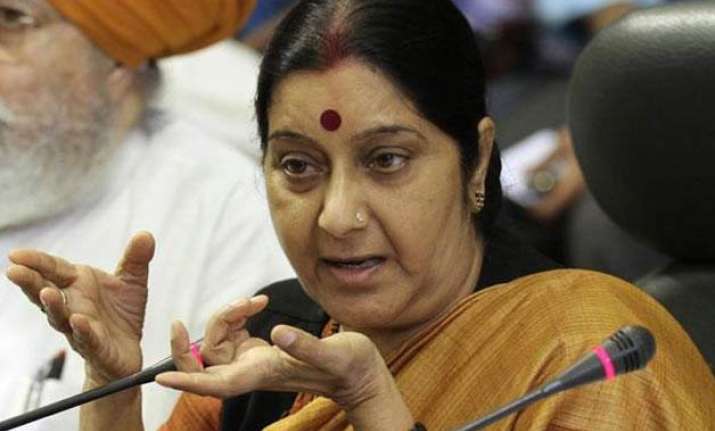 govt discusses pak strategy with ex envoys former foreign