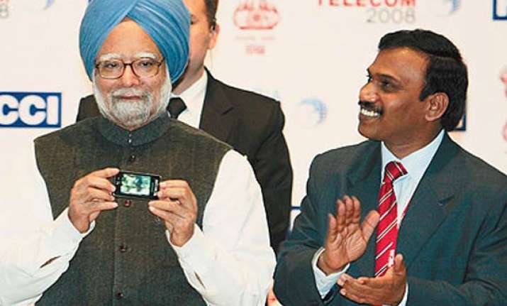 bjp targets pm on 2g spectrum scam
