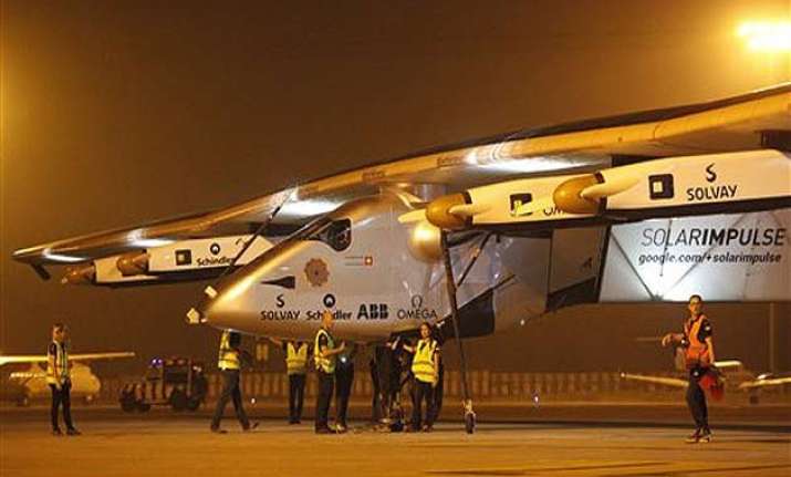 solar plane pilots urge india to support clean energy drive