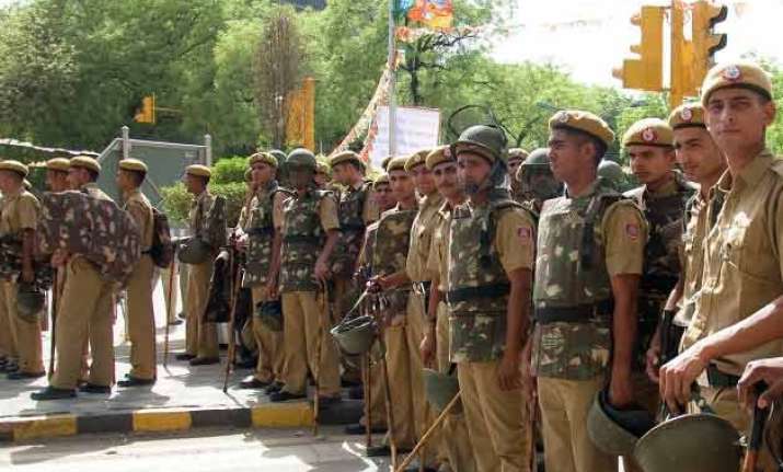 delhi on high alert after terror threat