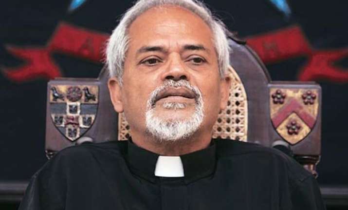 stephen s molestation row thampu offers to resign