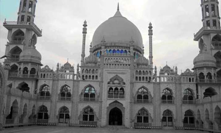 talaq uttered on cellphone valid says deoband fatwa