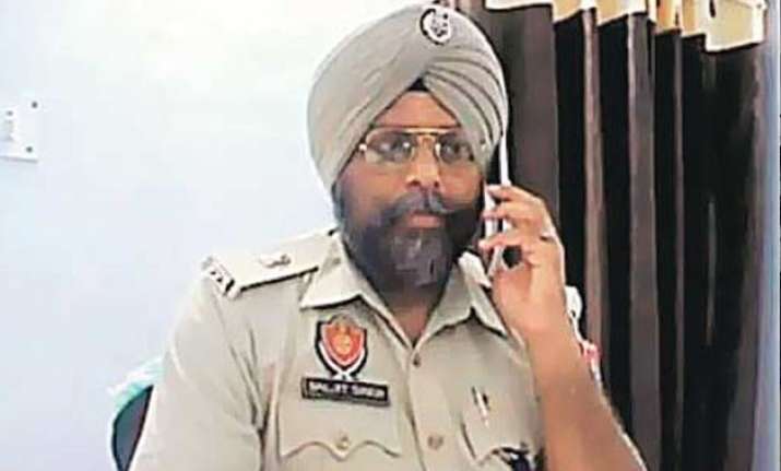 gurdaspur martyr s family refuses to cremate him demands