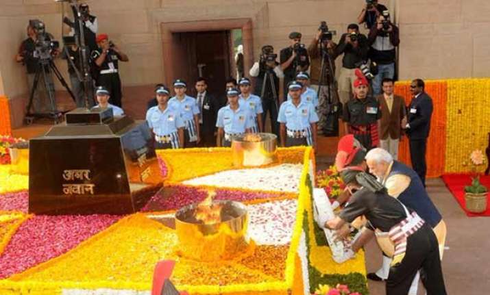 modi salutes cisf on raising day
