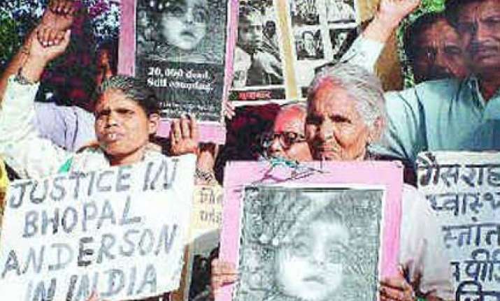 sc reopens bhopal gas leak case