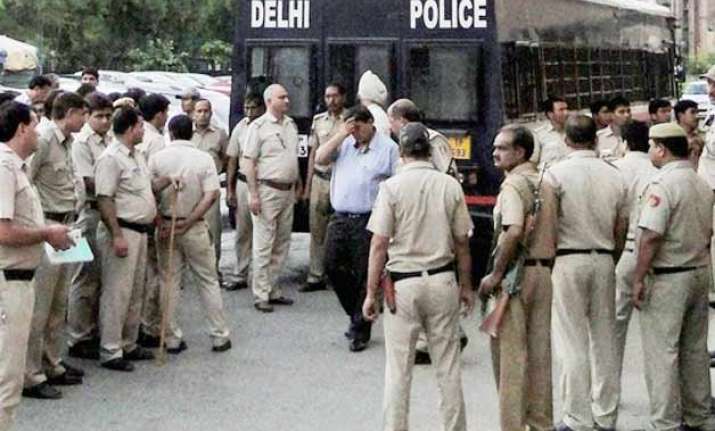 tihar inmate killed in fight inside moving prison van