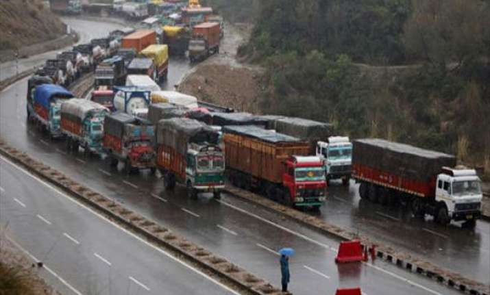 jammu srinagar national highway shut for fourth day
