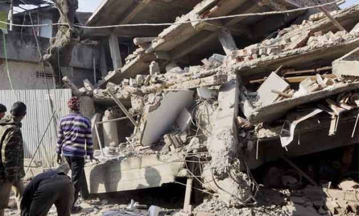 manipur earthquake toll rises to seven 50 injured