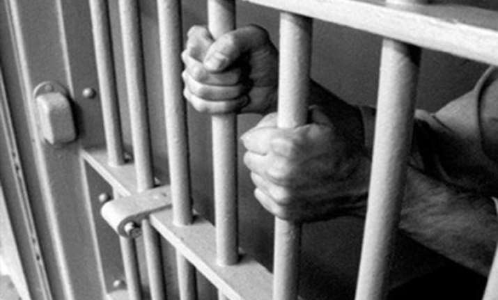 28 mobile handsets 15 batteries recovered from nagpur jail
