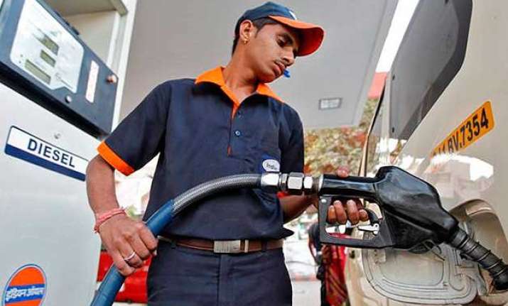 petrol diesel prices cut by rs 2 but vat spanner in delhi
