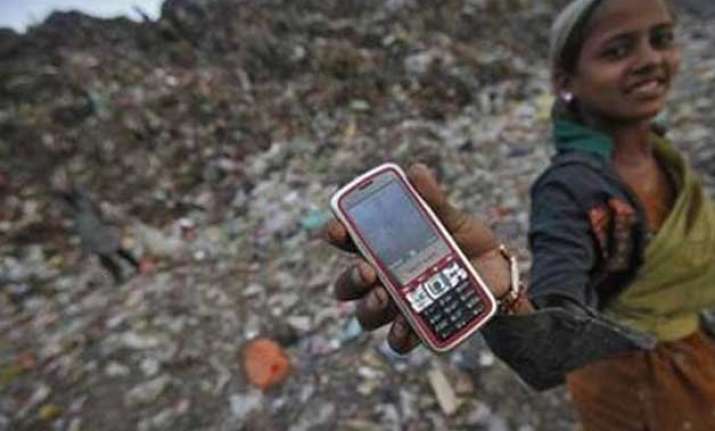 gujarat village bans cell phones for minor girls