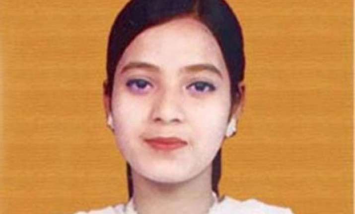 ishrat case only jailed accused dsp amin also gets bail