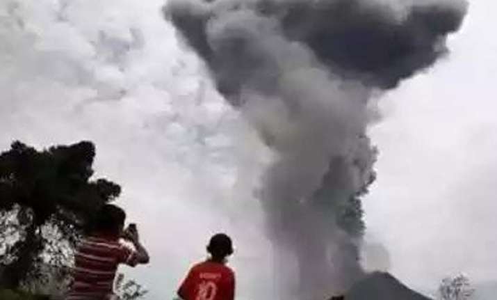 ejection of smoke and ashes trigger fear of volcanic