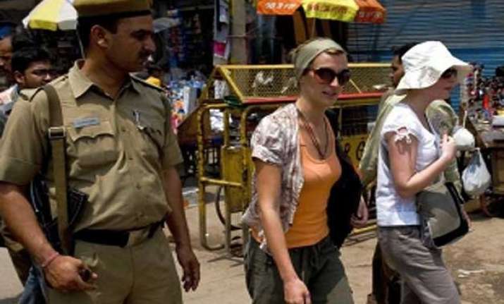 australians visiting india warned of terror attacks