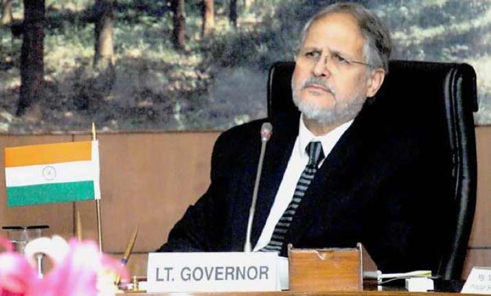 lg najeeb jung offers 2 civic bodies 300 cr loan to end