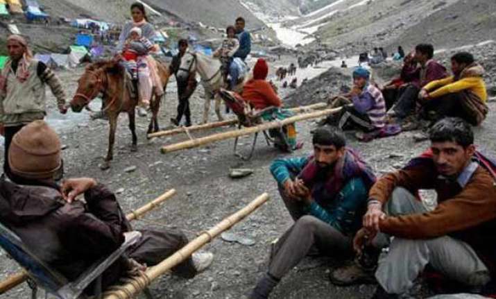 amarnath yatra resumes after 2 days of suspension