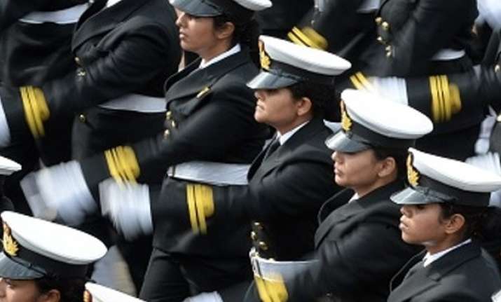 navy pitches for women pilots but no combat role yet