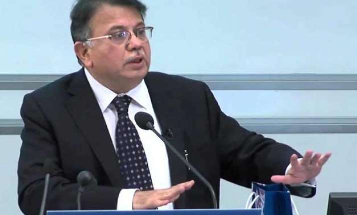 bar independents from contesting elections law commission