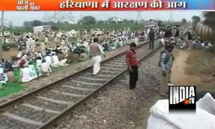 jat protesters block rail traffic in haryana