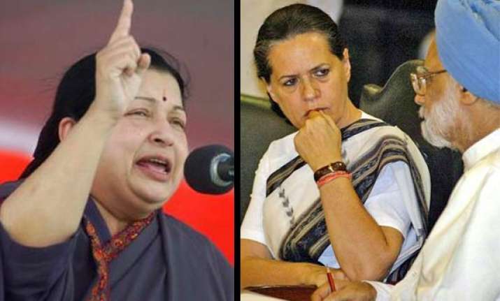 jayalalithaa seeks explanation from pm sonia in 2g scam