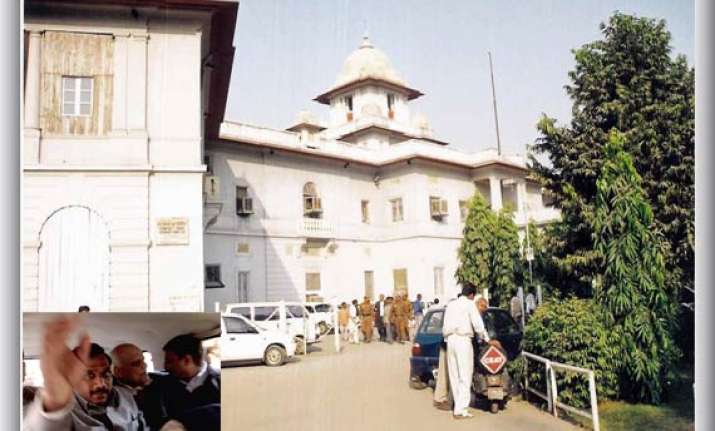 judge had said i want to see the faces of the accused