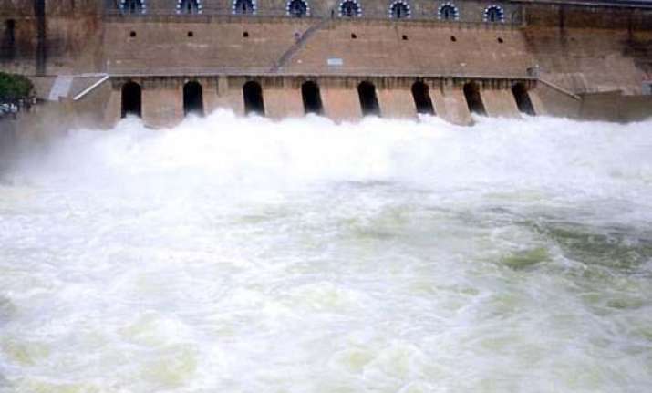 karnataka releases cauvery water to tamil nadu