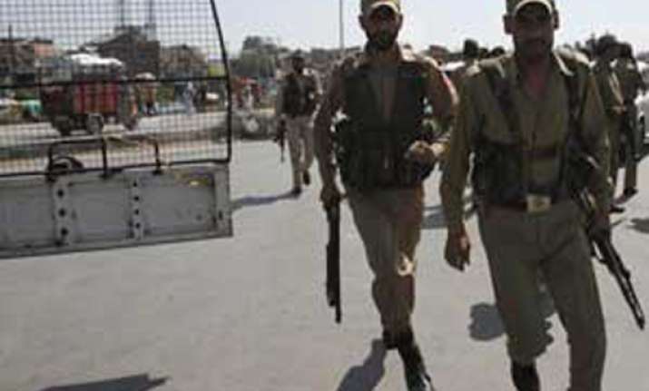 kashmir police cadets turn violent