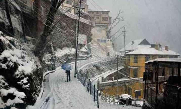 kashmir valley shivers in sub zero temperature